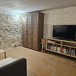 Stone Three Bedroom House With Rooftop Terrace Ferienhaus *