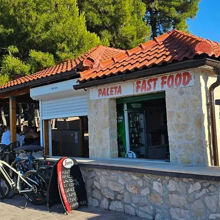 Stone Three Bedroom House With Rooftop Terrace * Jezera