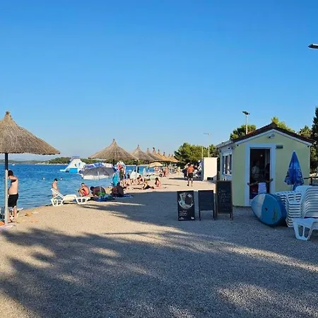 Stone Three Bedroom House With Rooftop Terrace Jezera