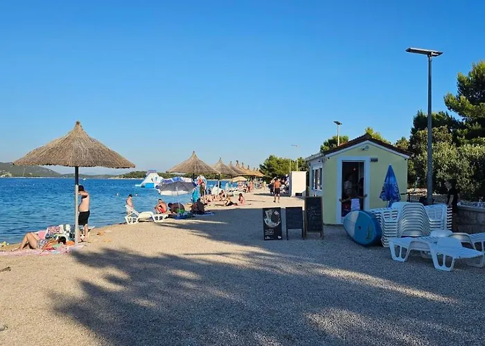 Stone Three Bedroom House With Rooftop Terrace Jezera